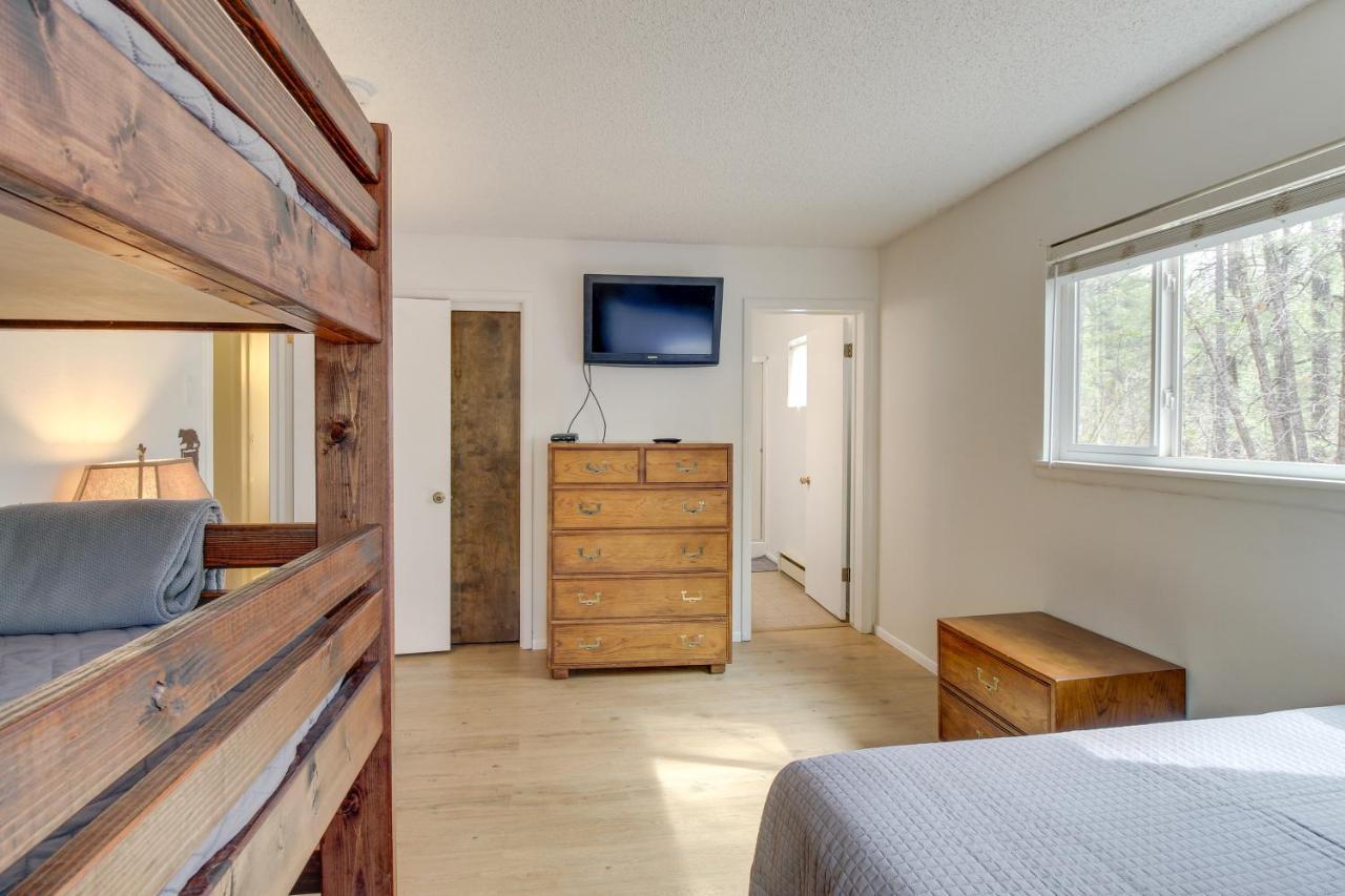 Updated Country Club Cabin, Near Golfing And Hiking! Indian Pine Dış mekan fotoğraf